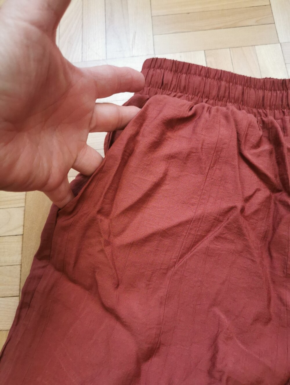 Wide-Leg Pull-On Pants in Terracotta - Picture 5 of 7